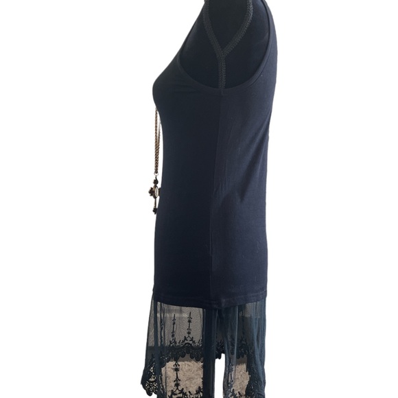 ORIGAMI by VIVIAN jersey tank with lace bottom - Picture 3 of 5